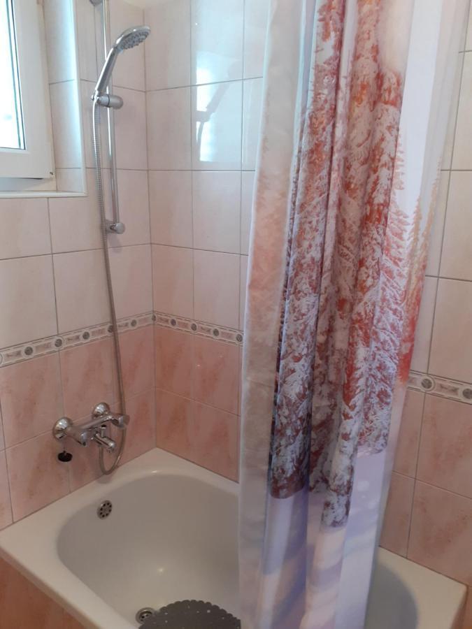 Apartman Alberta โวดีเซ ภายนอก รูปภาพ